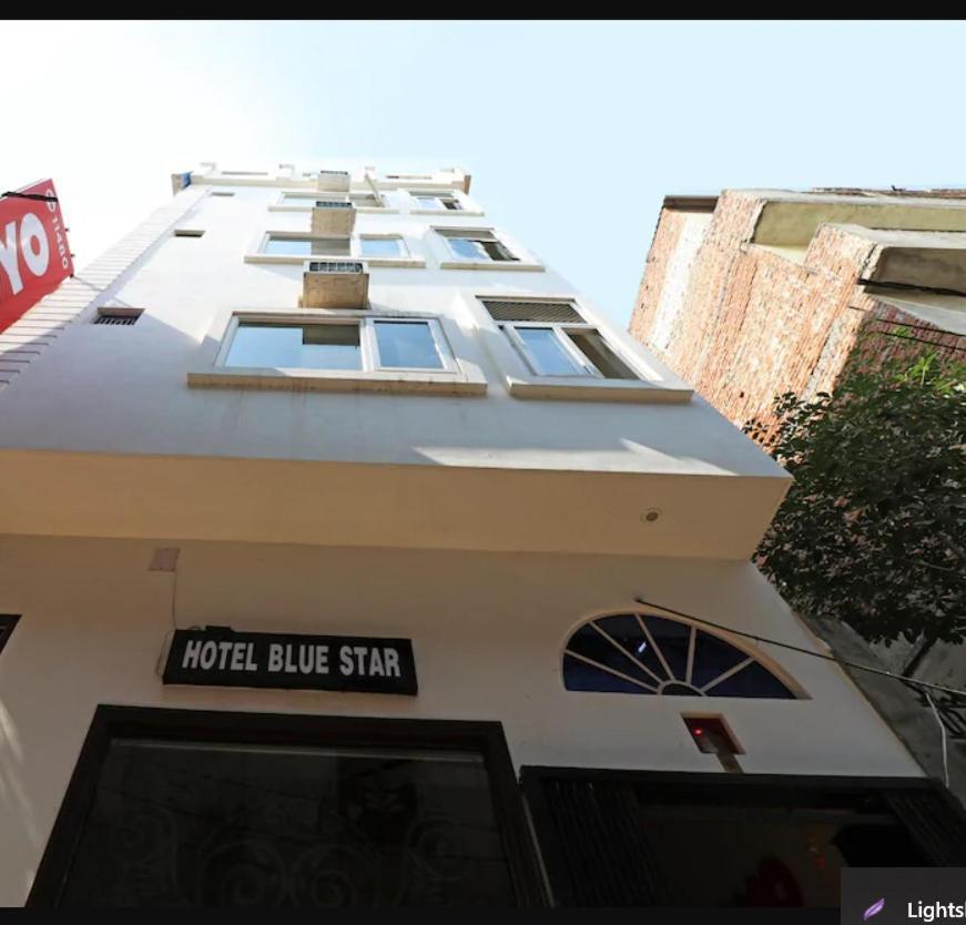 Hotel Blue Star Varanasi Bagian luar foto