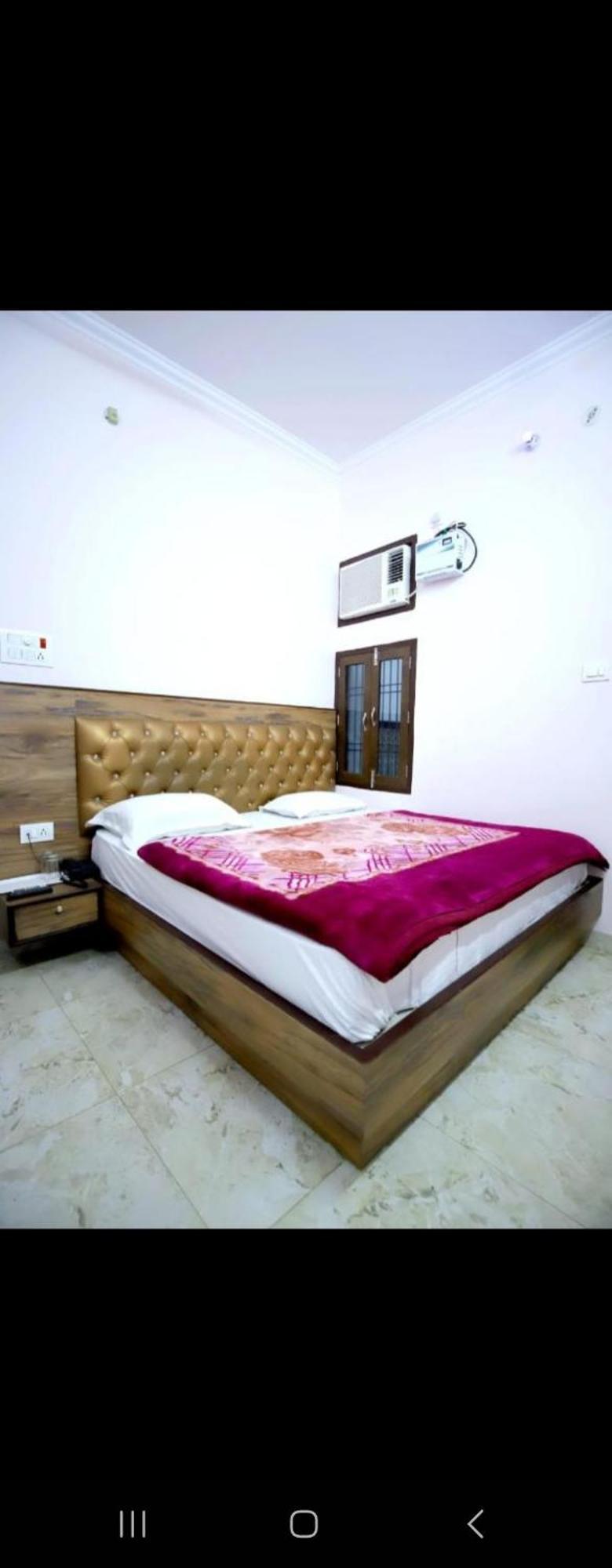 Hotel Blue Star Varanasi Bagian luar foto