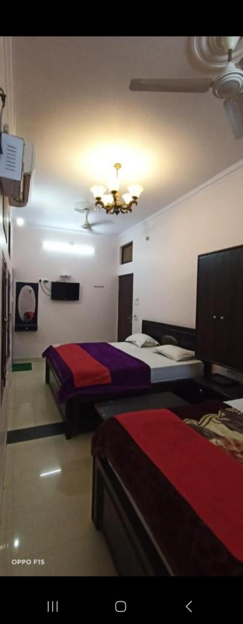 Hotel Blue Star Varanasi Bagian luar foto